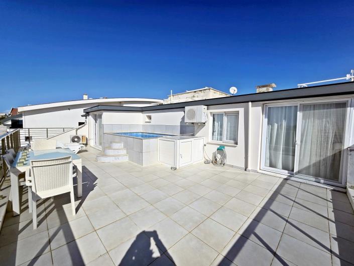 Image No.37-3 Bed Duplex for sale