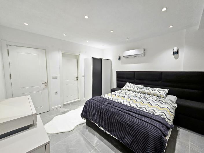 Image No.17-Villa de 5 chambres à vendre à Altinkum