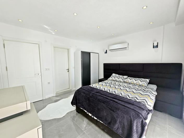 Image No.19-Villa de 5 chambres à vendre à Altinkum