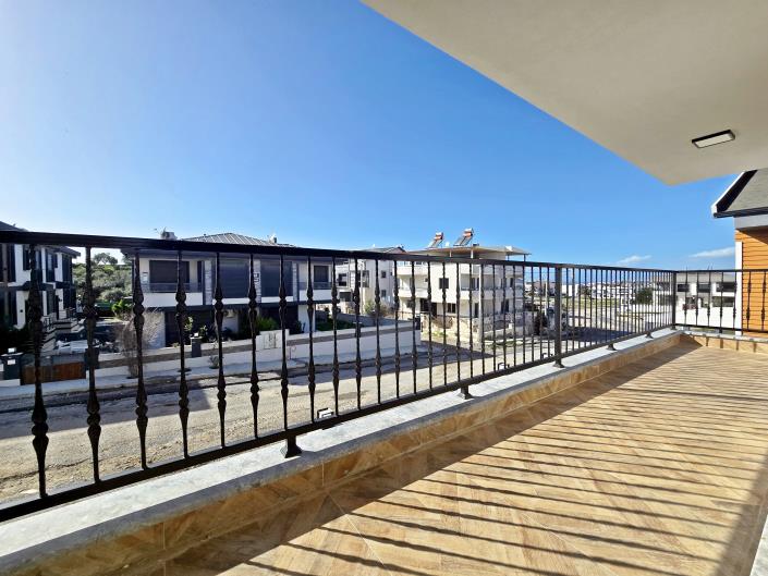 Image No.20-Villa de 5 chambres à vendre à Altinkum