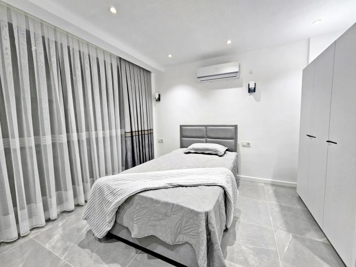 Image No.28-Villa de 5 chambres à vendre à Altinkum