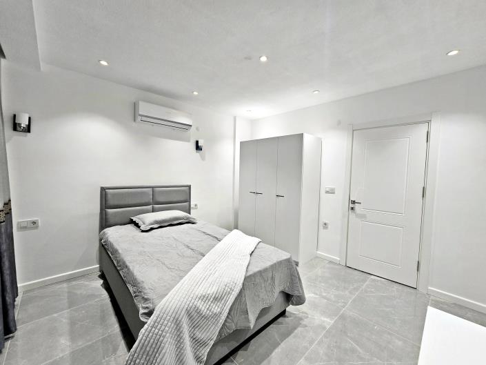 Image No.29-Villa de 5 chambres à vendre à Altinkum