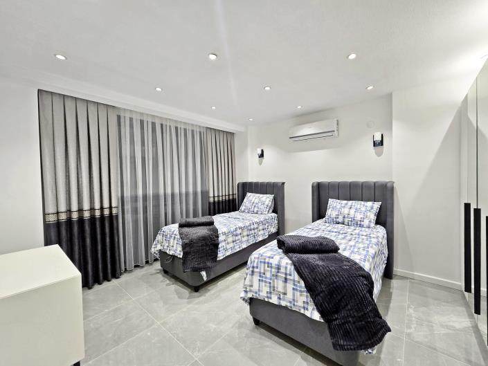 Image No.33-Villa de 5 chambres à vendre à Altinkum