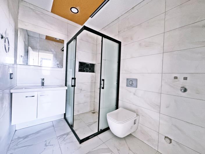 Image No.14-2 Bed Apartment for sale