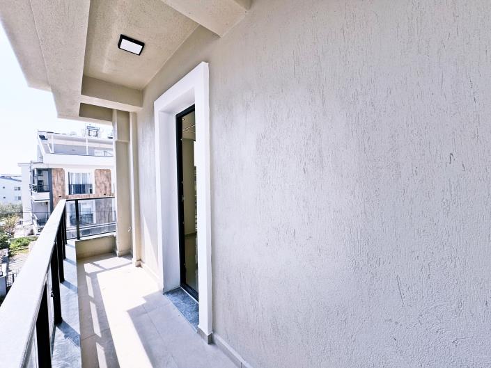 Image No.12-2 Bed Apartment for sale