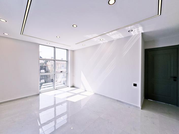 Image No.17-2 Bed Apartment for sale