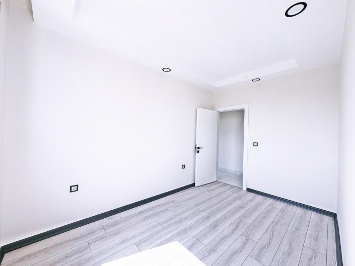 Image No.11-3 Bed Apartment for sale