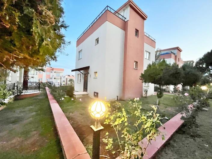 Image No.5-Villa / Détaché de 3 chambres à vendre à Altinkum