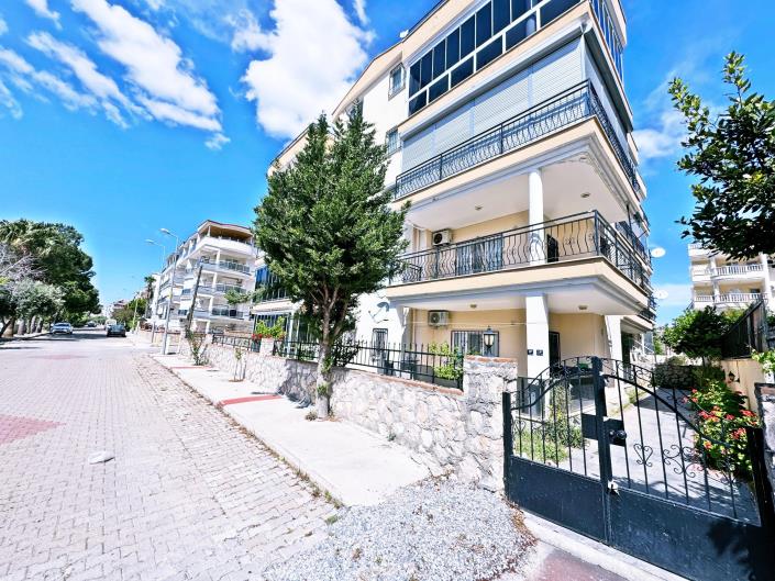 Image No.4-4 Bed Duplex for sale