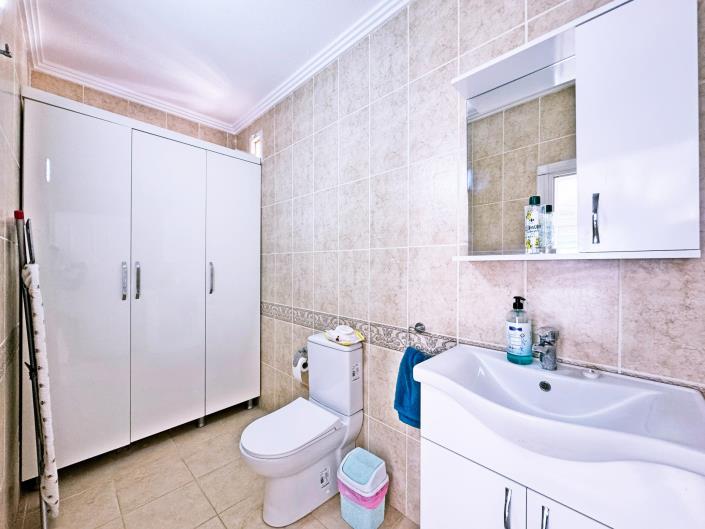 Image No.20-4 Bed Duplex for sale