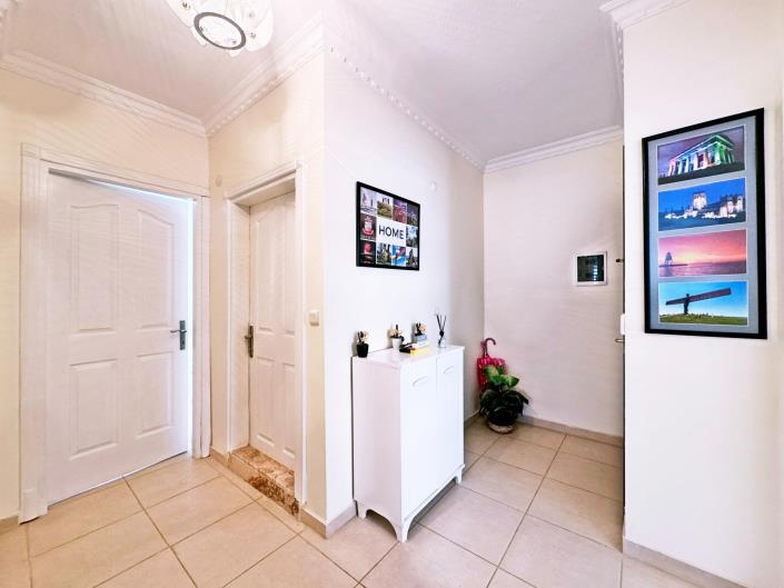 Image No.7-4 Bed Duplex for sale