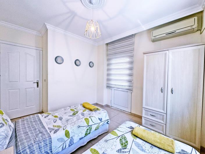 Image No.22-4 Bed Duplex for sale