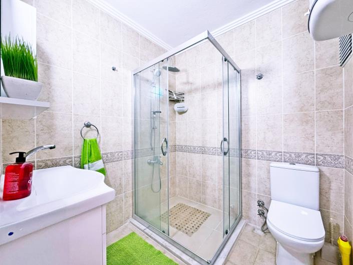 Image No.30-4 Bed Duplex for sale