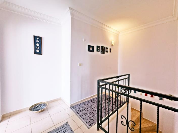 Image No.14-3 Bed Duplex for sale