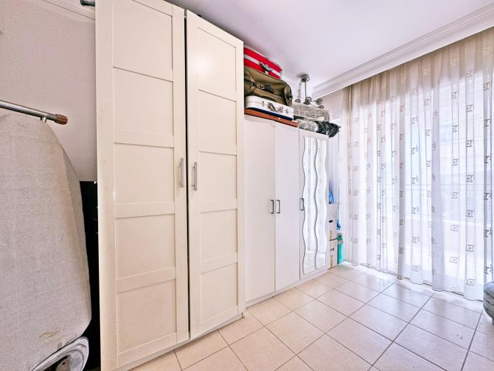 Image No.17-3 Bed Duplex for sale