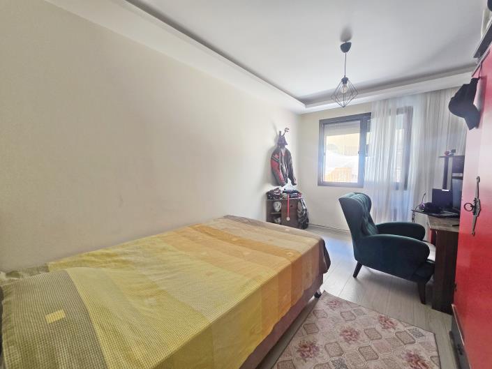Image No.19-3 Bed Apartment for sale