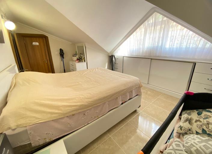 Image No.19-3 Bed Duplex for sale