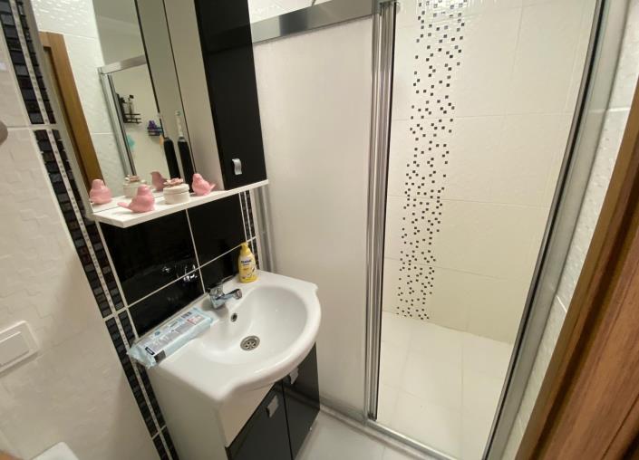 Image No.10-3 Bed Duplex for sale