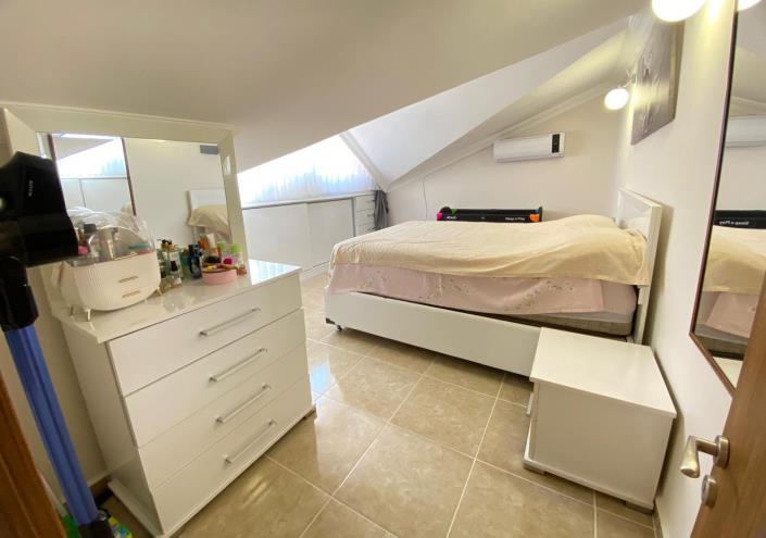 Image No.18-3 Bed Duplex for sale