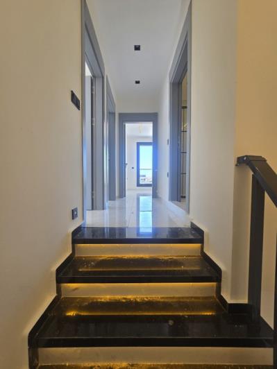 Image No.10-3 Bed Semi-Detached for sale