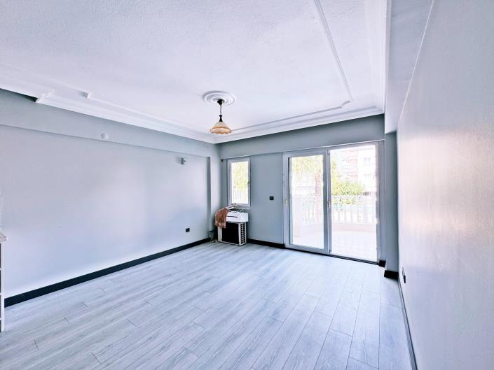 Image No.8-3 Bed Apartment for sale