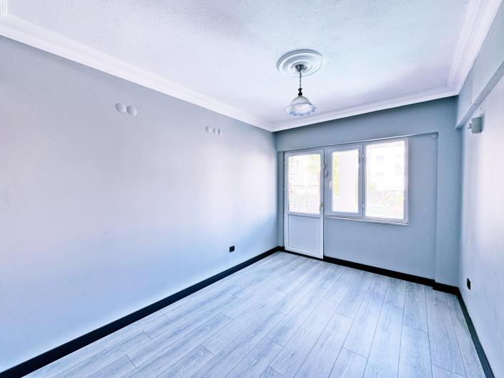 Image No.20-3 Bed Apartment for sale