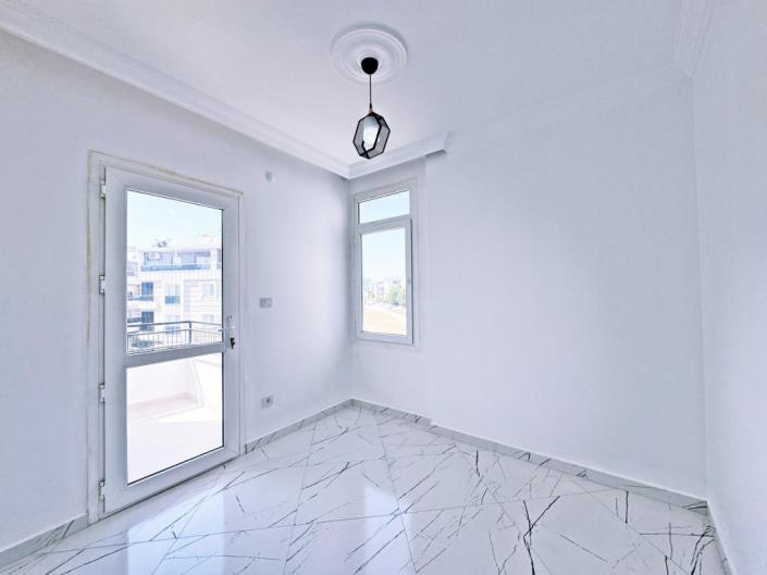 Image No.18-4 Bed Duplex for sale