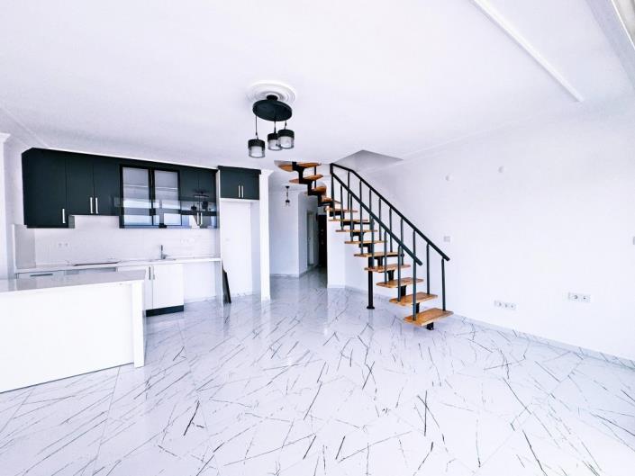 Image No.11-4 Bed Duplex for sale