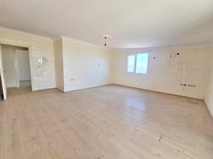 Image No.5-3 Bed Duplex for sale