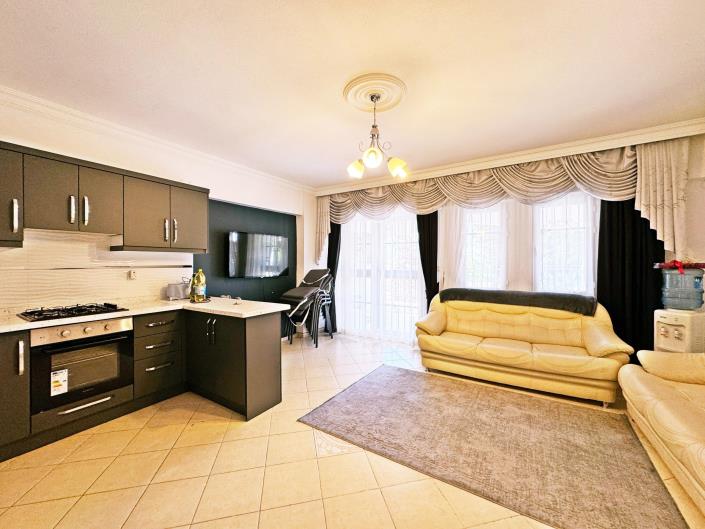 Image No.11-2 Bed Apartment for sale