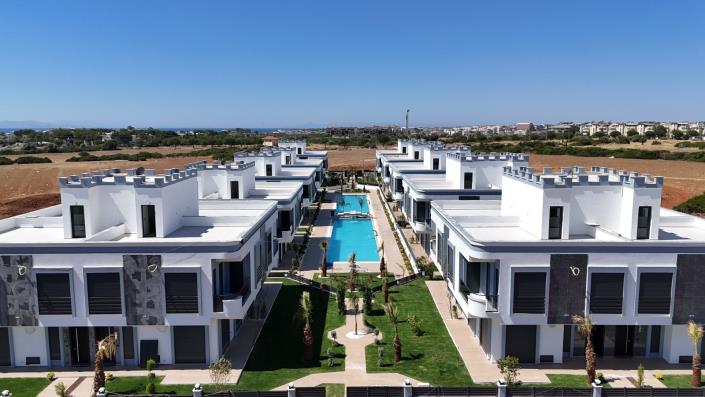 Image No.3-Jumelé de 3 chambres à vendre à Altinkum