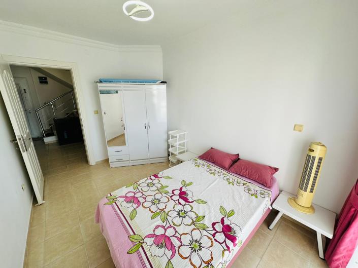Image No.11-3 Bed Duplex for sale