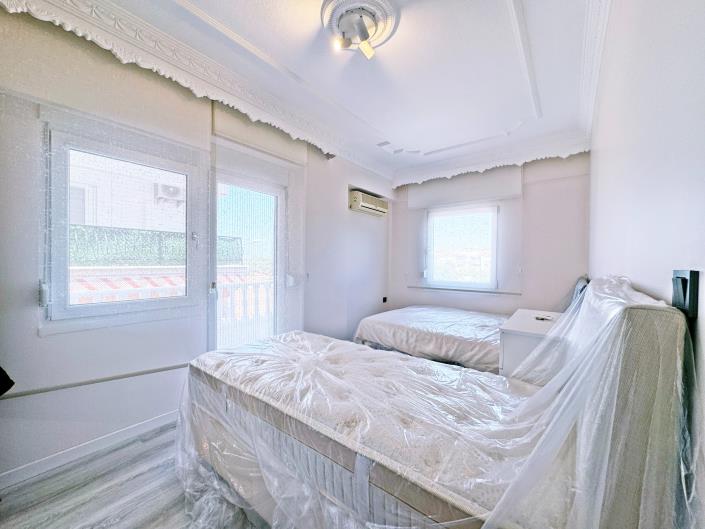 Image No.25-4 Bed Duplex for sale
