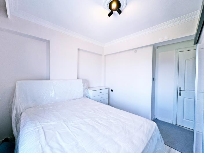 Image No.23-4 Bed Duplex for sale
