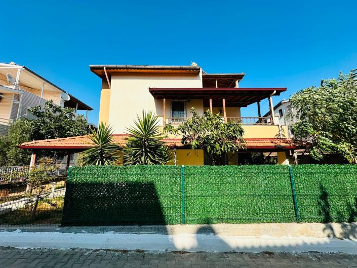 Image No.5-4 Bed Villa / Detached for sale