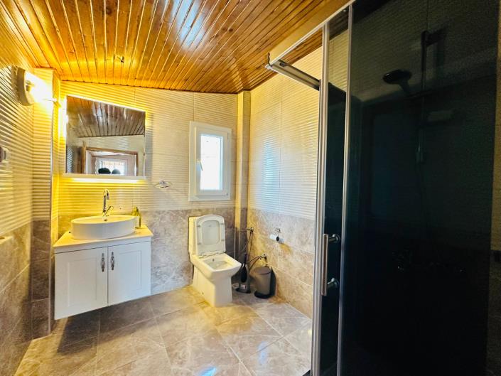 Image No.18-4 Bed Villa / Detached for sale
