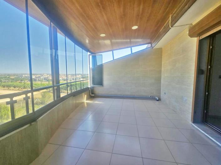 Image No.19-4 Bed Duplex for sale