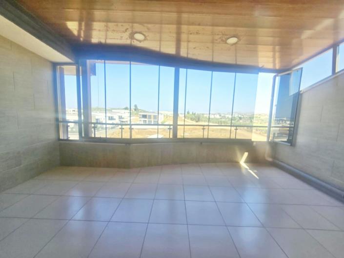 Image No.22-4 Bed Duplex for sale