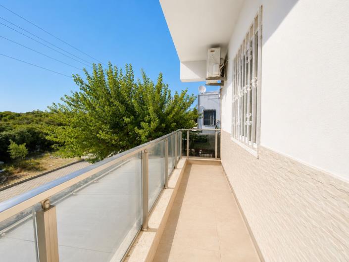 Image No.17-3 Bed Semi-Detached for sale