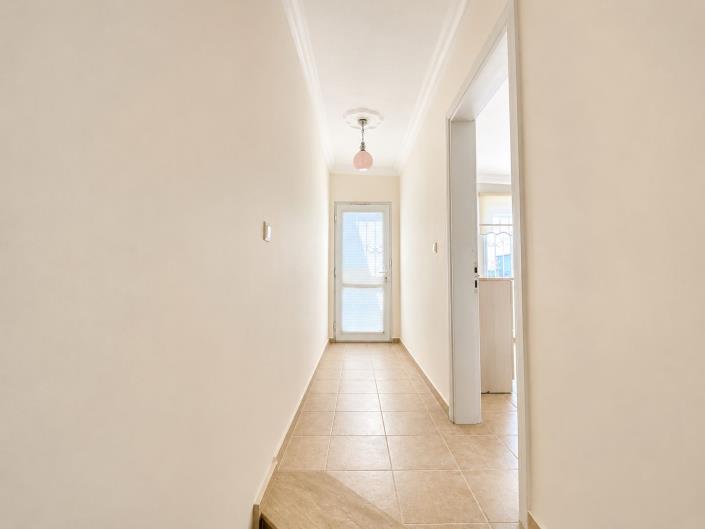 Image No.19-3 Bed Semi-Detached for sale
