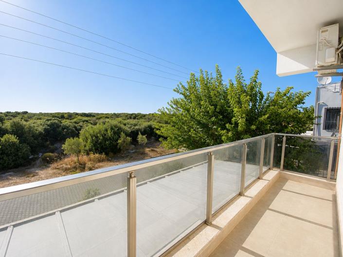 Image No.18-3 Bed Semi-Detached for sale