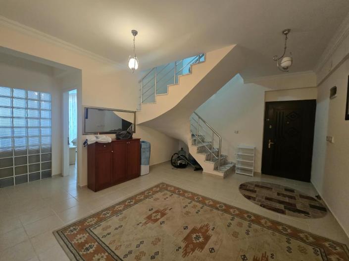 Image No.6-4 Bed Duplex for sale