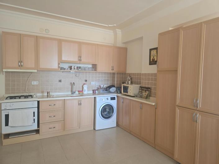 Image No.8-4 Bed Duplex for sale