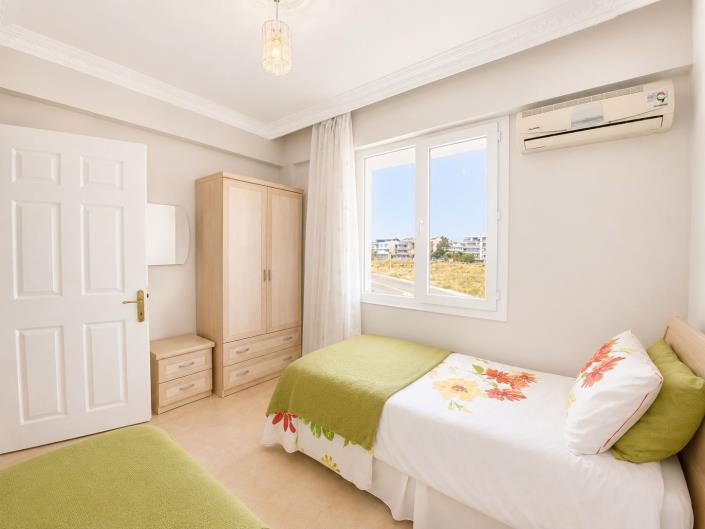 Image No.20-2 Bed Apartment for sale