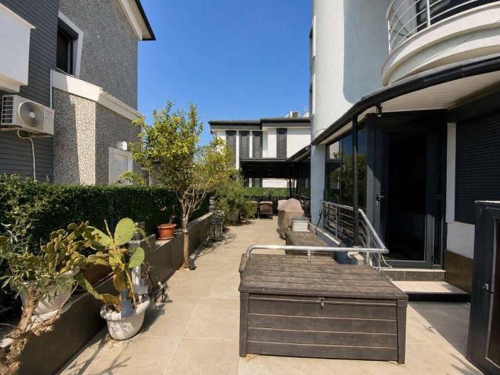 Image No.4-3 Bed Semi-Detached for sale