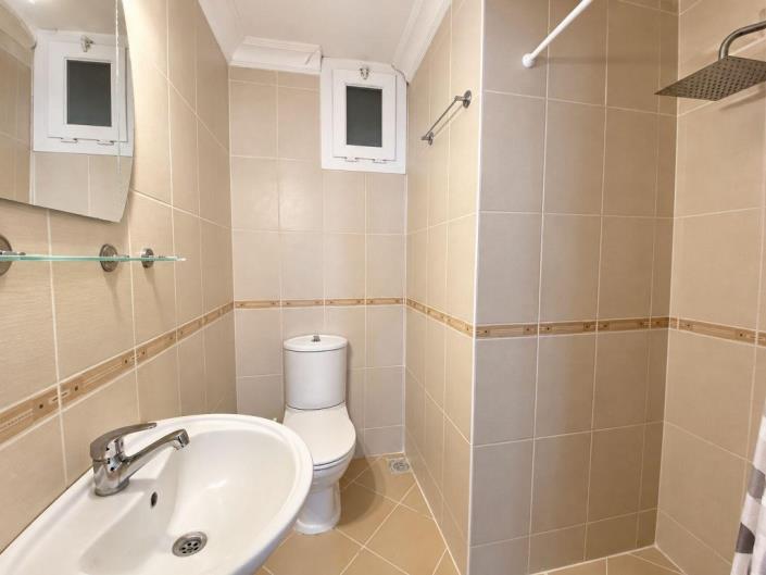 Image No.25-3 Bed Apartment for sale