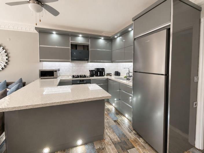 Image No.13-3 Bed Apartment for sale