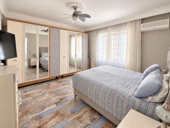 Image No.23-3 Bed Apartment for sale