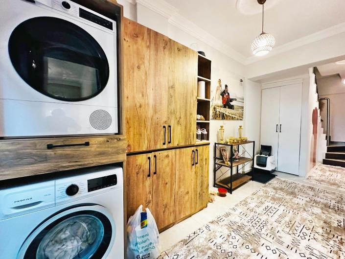 Image No.19-4 Bed Duplex for sale