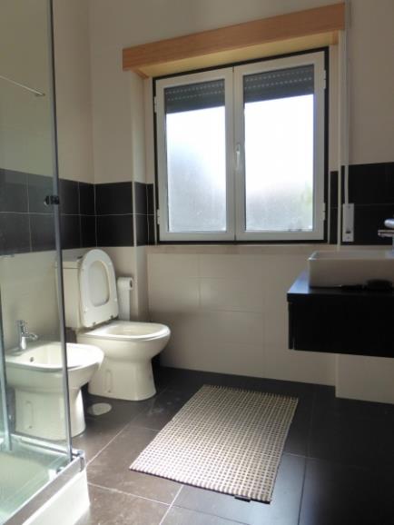 Image No.5-3 Bed House for sale